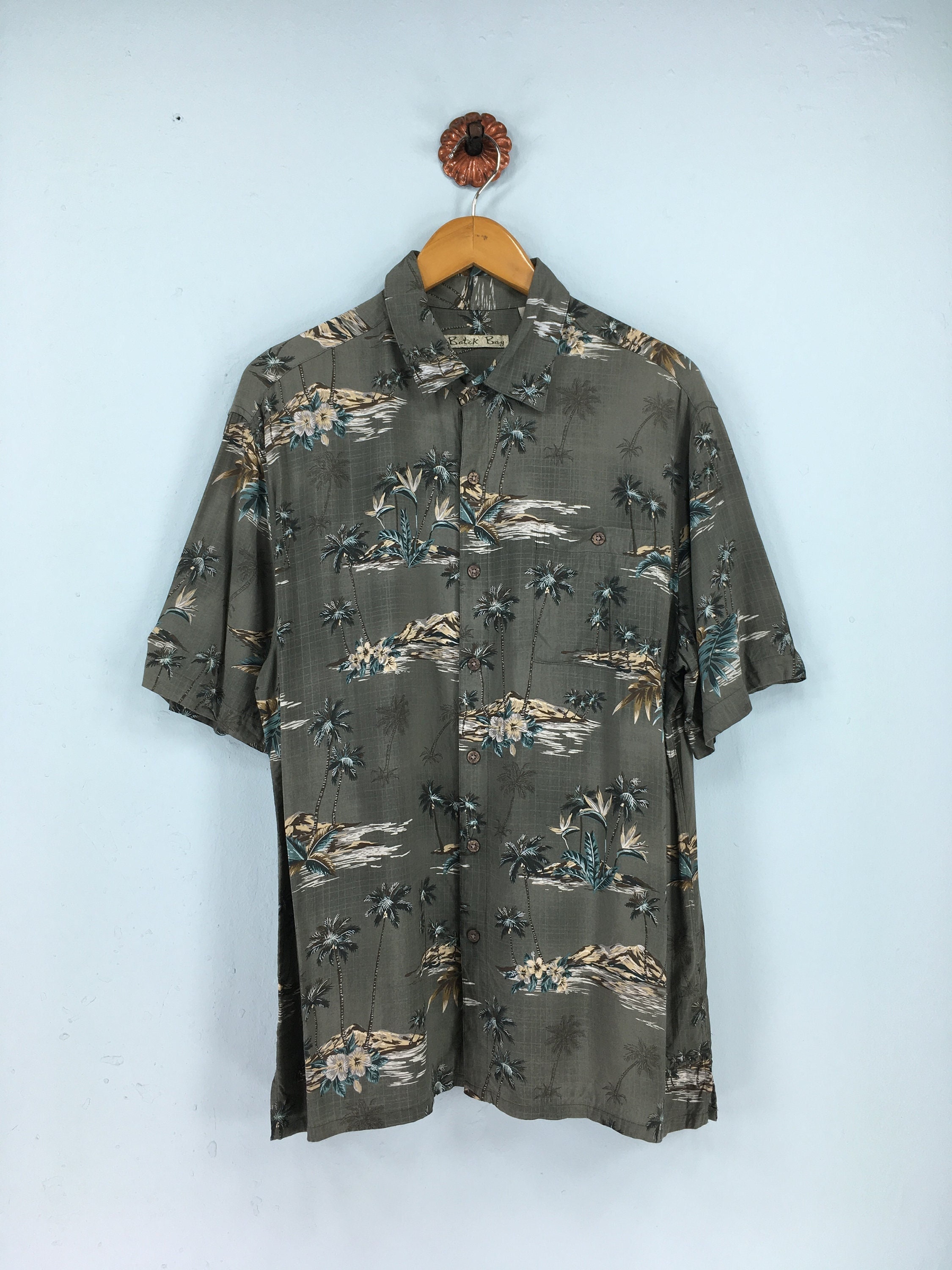 Vintage HAWAIIAN Batik Bay Rayon Shirt 