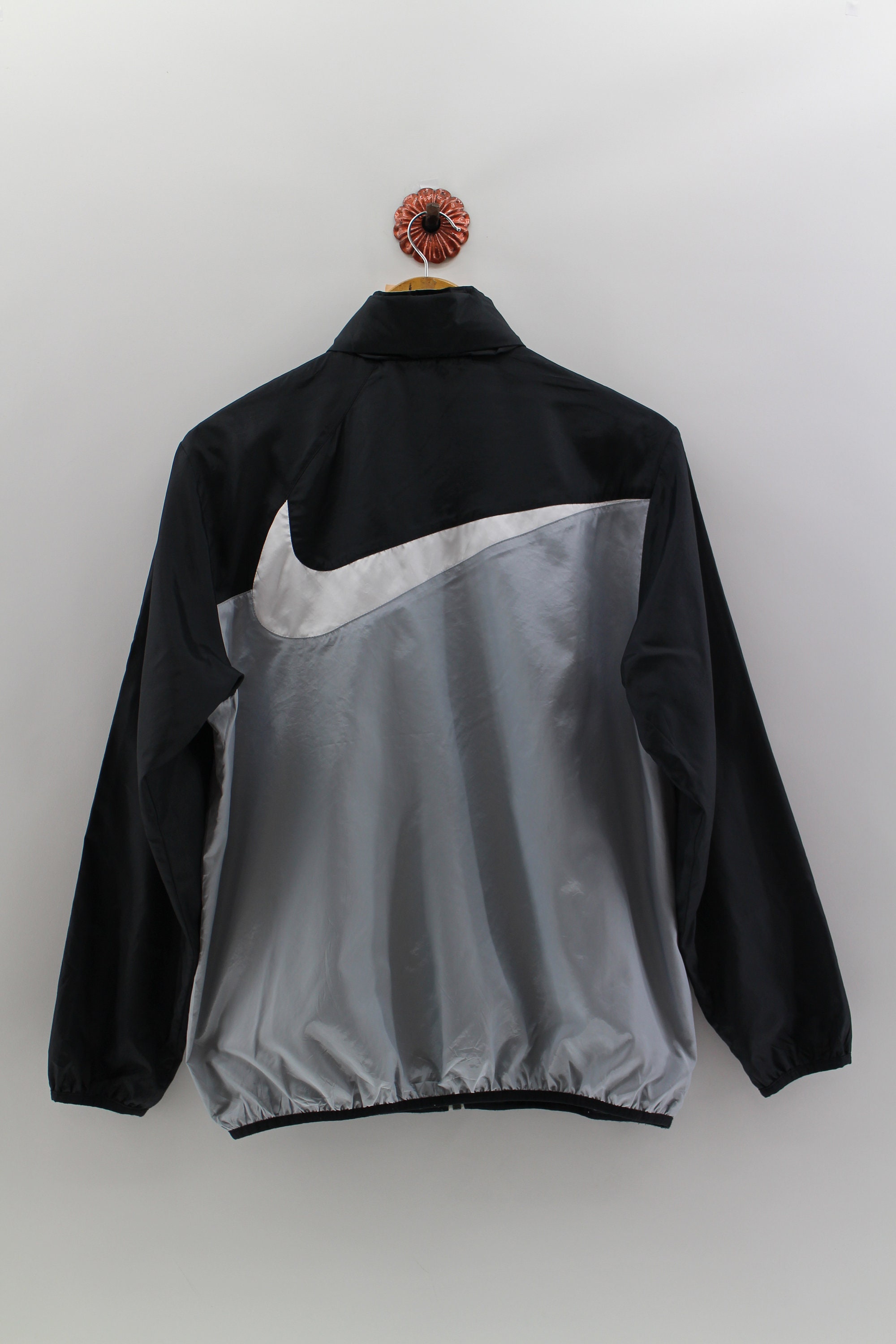 nike big logo jacket
