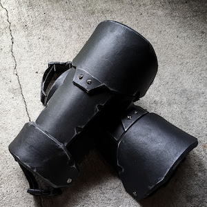Tactical Shin Armor, Vanguard Enforcer (PAIR)