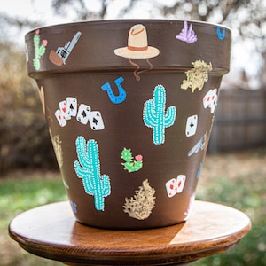 De pokerplanter || met de hand geschilderde plantenpot, cadeau voor plantenliefhebber, woestijn, cactus, woondecoratie, speelkaarten, salon, cowboy, aloë, schattig