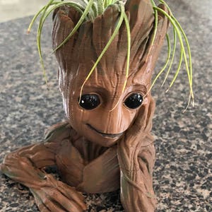 Baby Groot Planter Pot Jardiniere Air Plant / Succulent Planter Guardians of the Galaxy Hand Painted