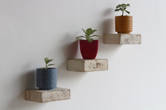 Short floating deals shelves