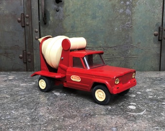 vintage tonka cement mixer truck