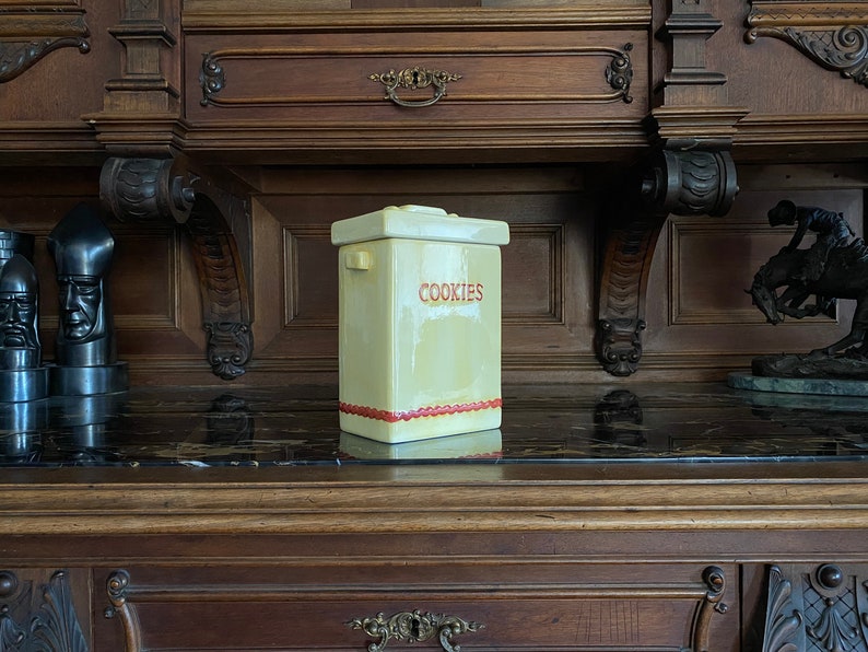 Tar Jar MSRF, INC. Vintage Pale Yellow Pottery 1990s Ceramic Laister, Kitchenware Yellow