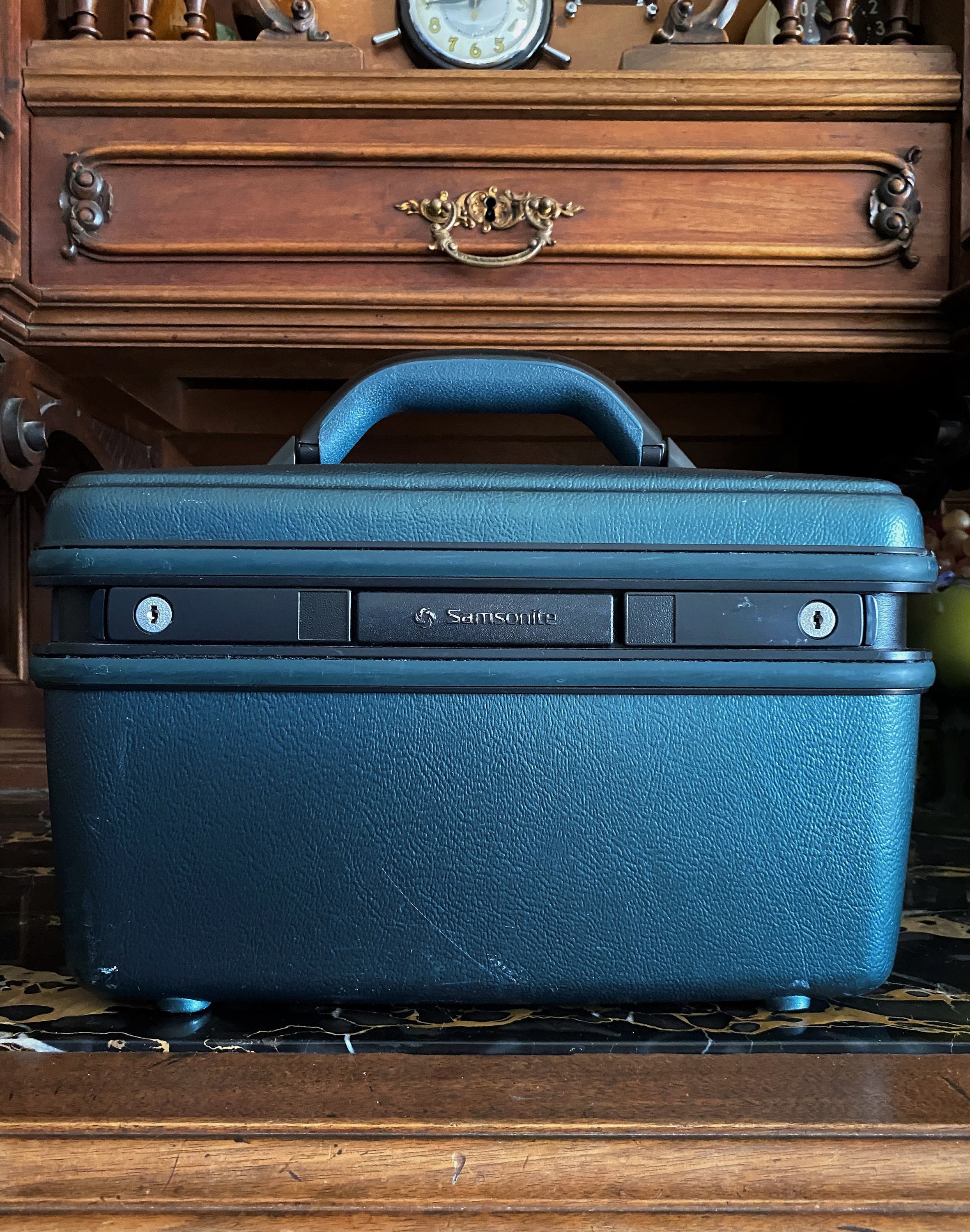 SAMSONITE SILHOUETTE 5 Midnight Blue Textured Vinyl Train SAMSONITE SILHOUETTE 5 Midnight Blue Textured Vinyl Train