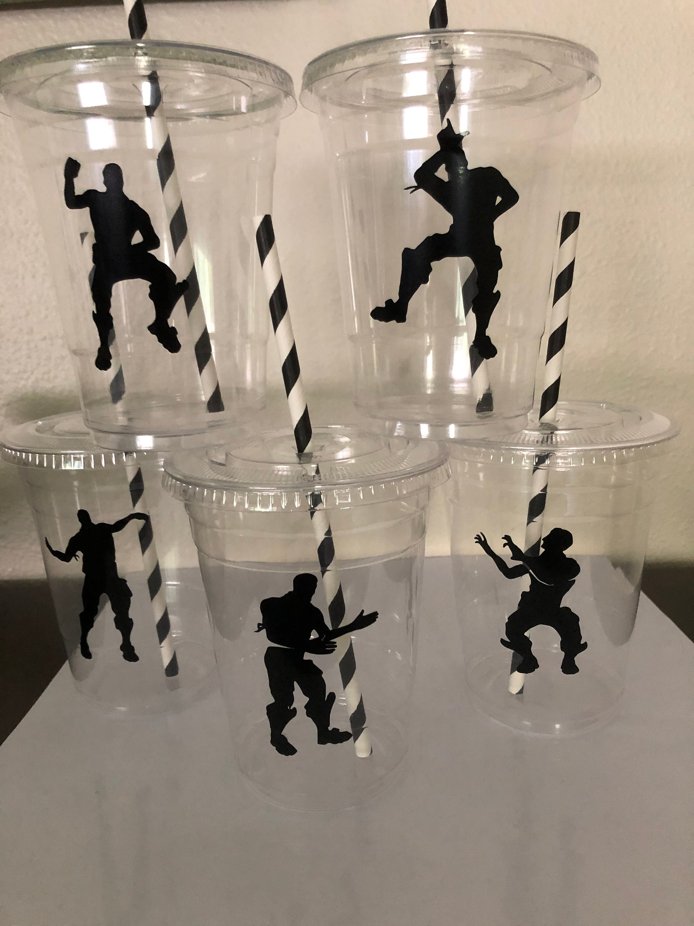 Gamer Birthday Party Disposable Plastic Cups With Lid 16oz Etsy - black and white stripes decal roblox