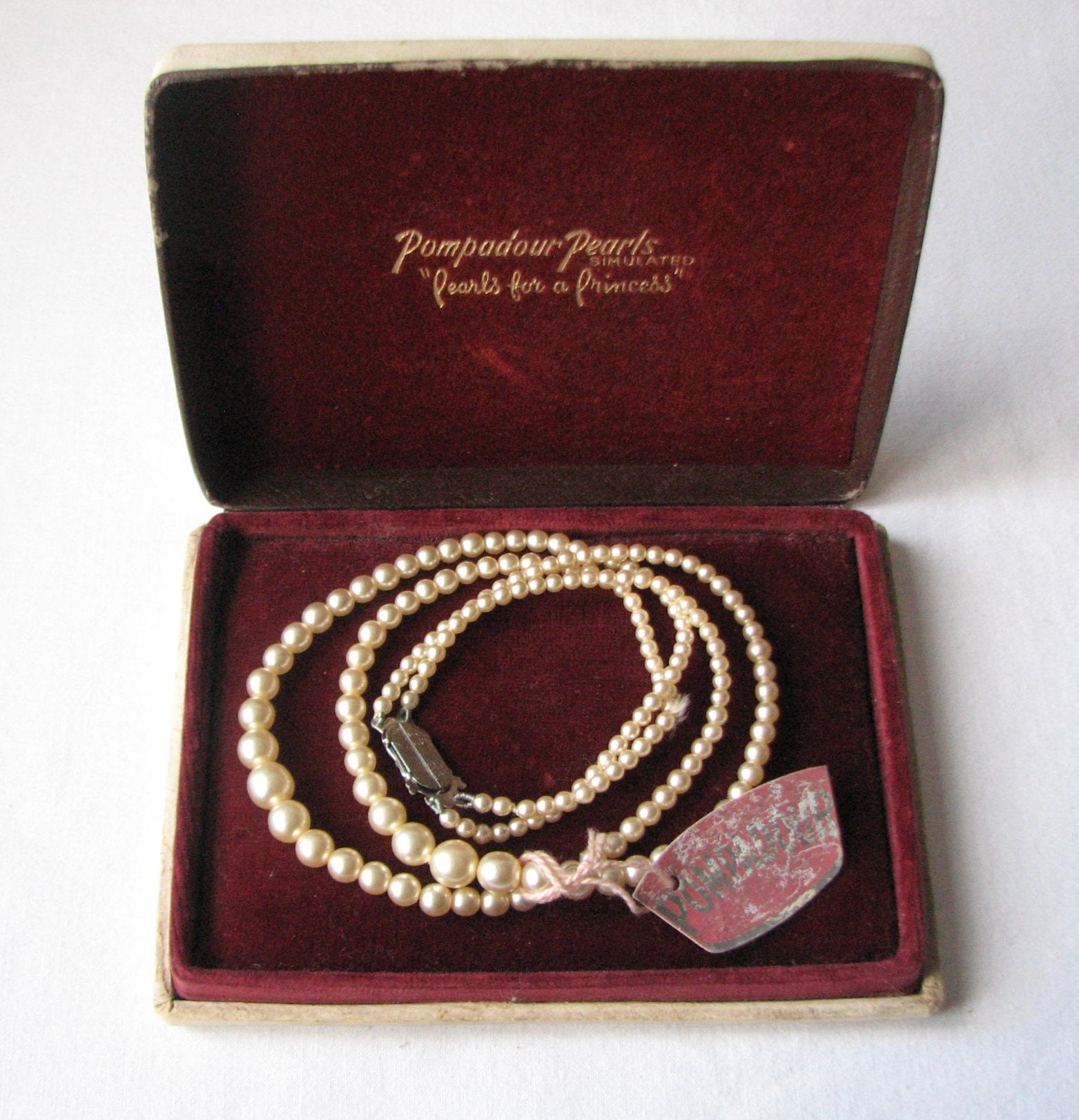 Vintage Pompadour Pearls Boxed Unused 