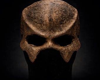 Máscara de Cultista del Terror Portátil: Artefacto Oscuro de Poliuretano Personalizable