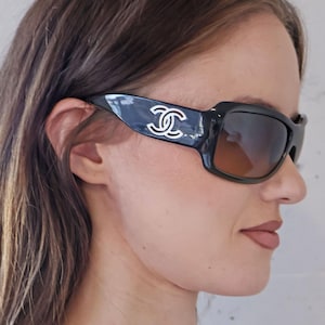 Vintage CHANEL Square Gradient Sunglasses with Interlocking Silver Logo Shield Polarized 90s