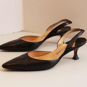 Vintage Manolo Blahnik Black Leather Kitten Heel Slingback Pumps sz 38 8 Sex and the City Style Y2K Low Heel