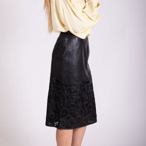 Vintage VALENTINO Laser Cut Leather Slit Detail Midi Skirt with Mesh Inlets sz 26 27 IT42 Pelle Garavani Minimal 90s Y2K image 3