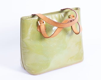 Louis Vuitton Vernis Monogram Houston Bag in Apple Green Patent LV Lime Chartreuse Logo Canvas + Leather Tote 90s Y2K Logo