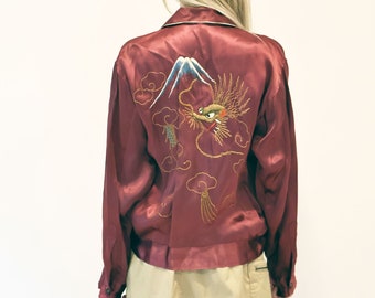 1940s RARE Maroon Satin Embroidered Dragon Souvenir Jacket Ori Stitched China Japan WWII Mountain Gold White Chain Stitch S M L