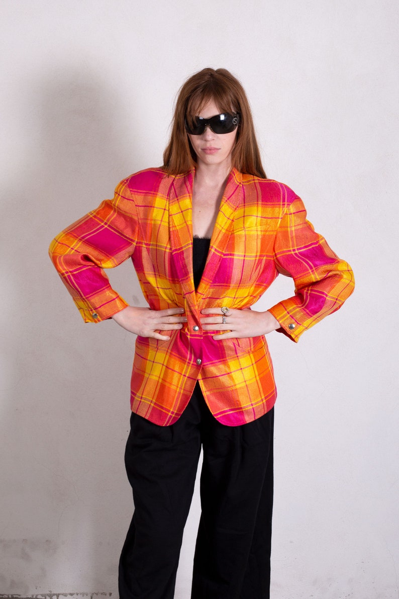 Vintage Thierry Mugler 1980s Sculptural Plaid Linen Blazer with Snap Buttons sz FR 44 S M L Orange Pink Yellow Structured image 5