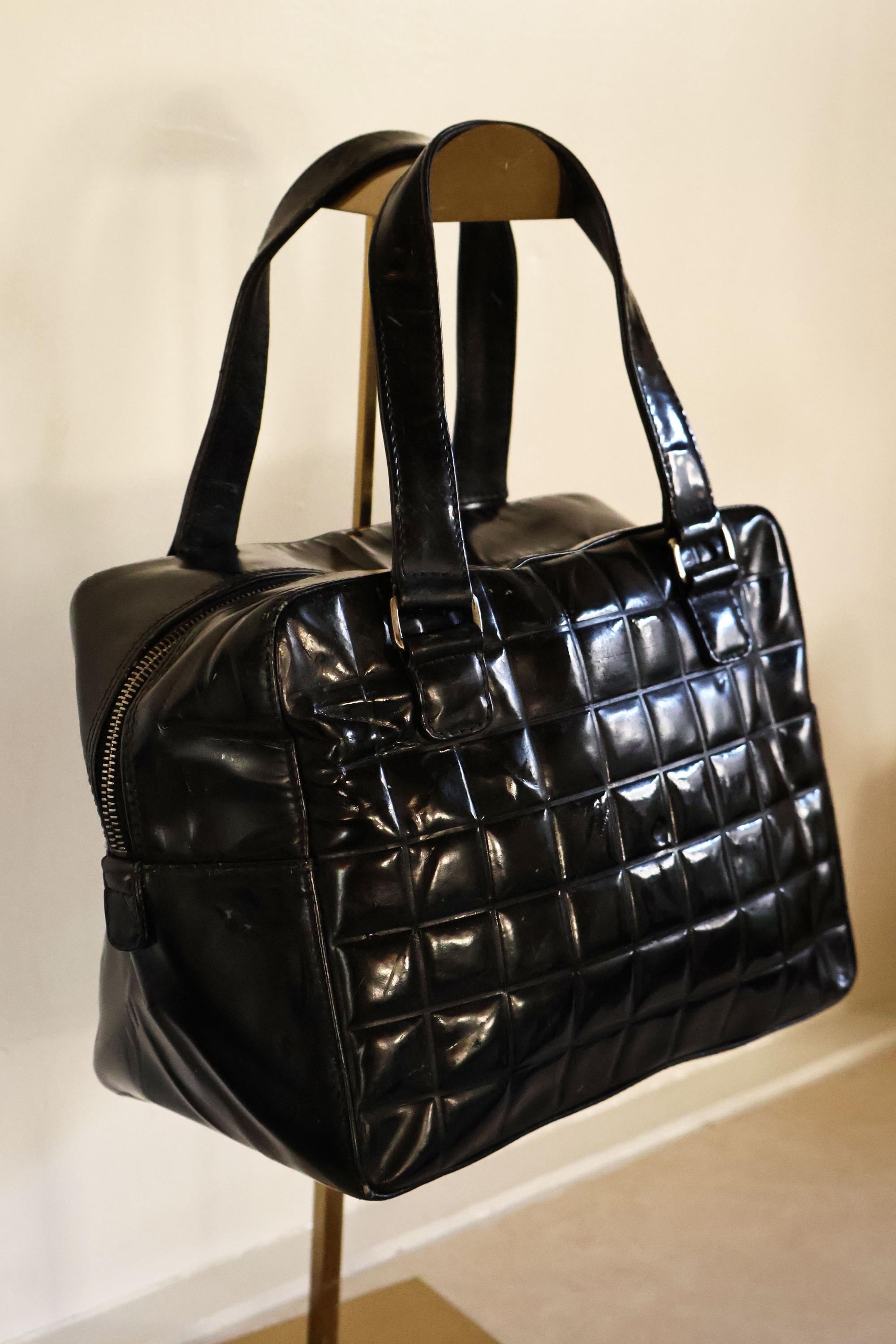 バッグ CHANEL COCO Mark Choco Bar Hand Bag Vintage CHANEL 2002-2003 Coco Mark Quilted Patent Leather