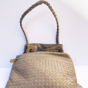 Bottega Veneta Nude Intrecciato Leather Convertible Shoulder Tote Bag with Braided Strap Woven Minimal Beige 90s image 7