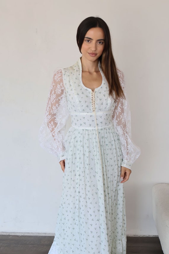1970s Gunne Sax Ditsy Floral Print Lace up Corset Dress With Lace Bell  Sleeves XS White Blue Prairie Cottage Core Peasant Maxi - Etsy