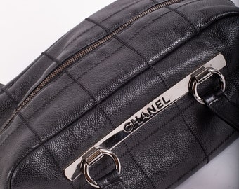 Vintage CHANEL Y2K Caviar Chocolate Bar Bag in Black Silver 