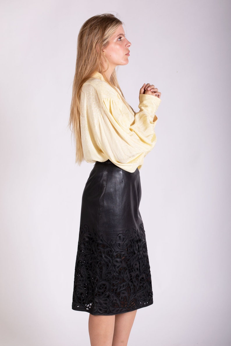 Vintage VALENTINO Laser Cut Leather Slit Detail Midi Skirt with Mesh Inlets sz 26 27 IT42 Pelle Garavani Minimal 90s Y2K image 3