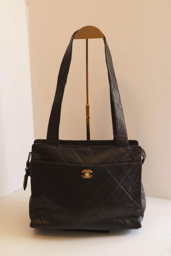 Vintage Chanel 1994-1996 Matelasse Quilted Shoulder Bag With
