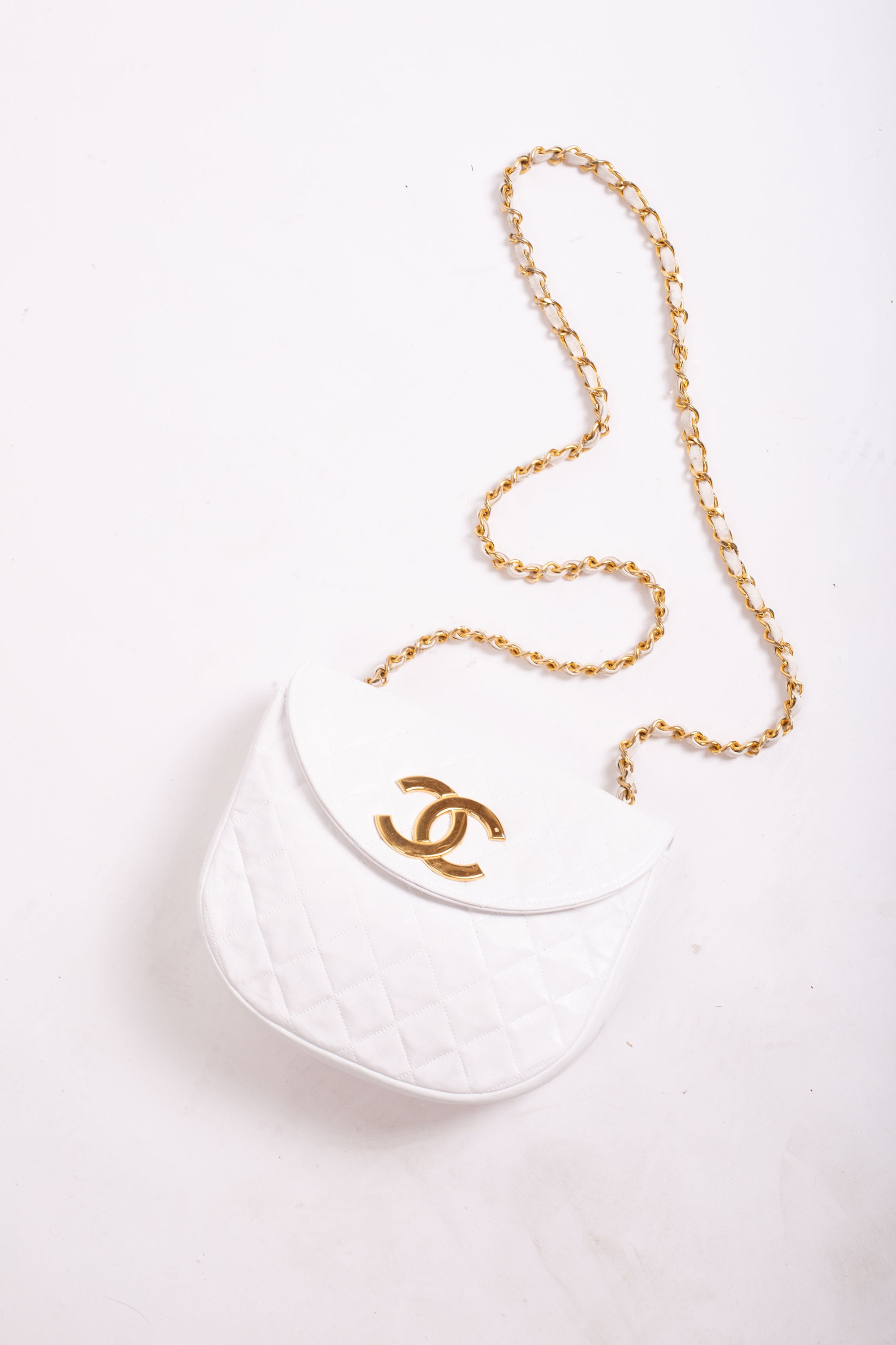 Vintage CHANEL 1989-1990 White Leather Quilted Round Half Moon