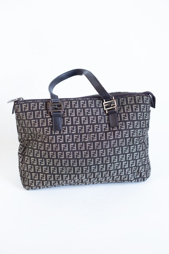 FENDI Vintage Zip Tote in Black Zucchino Canvas M… - image 4