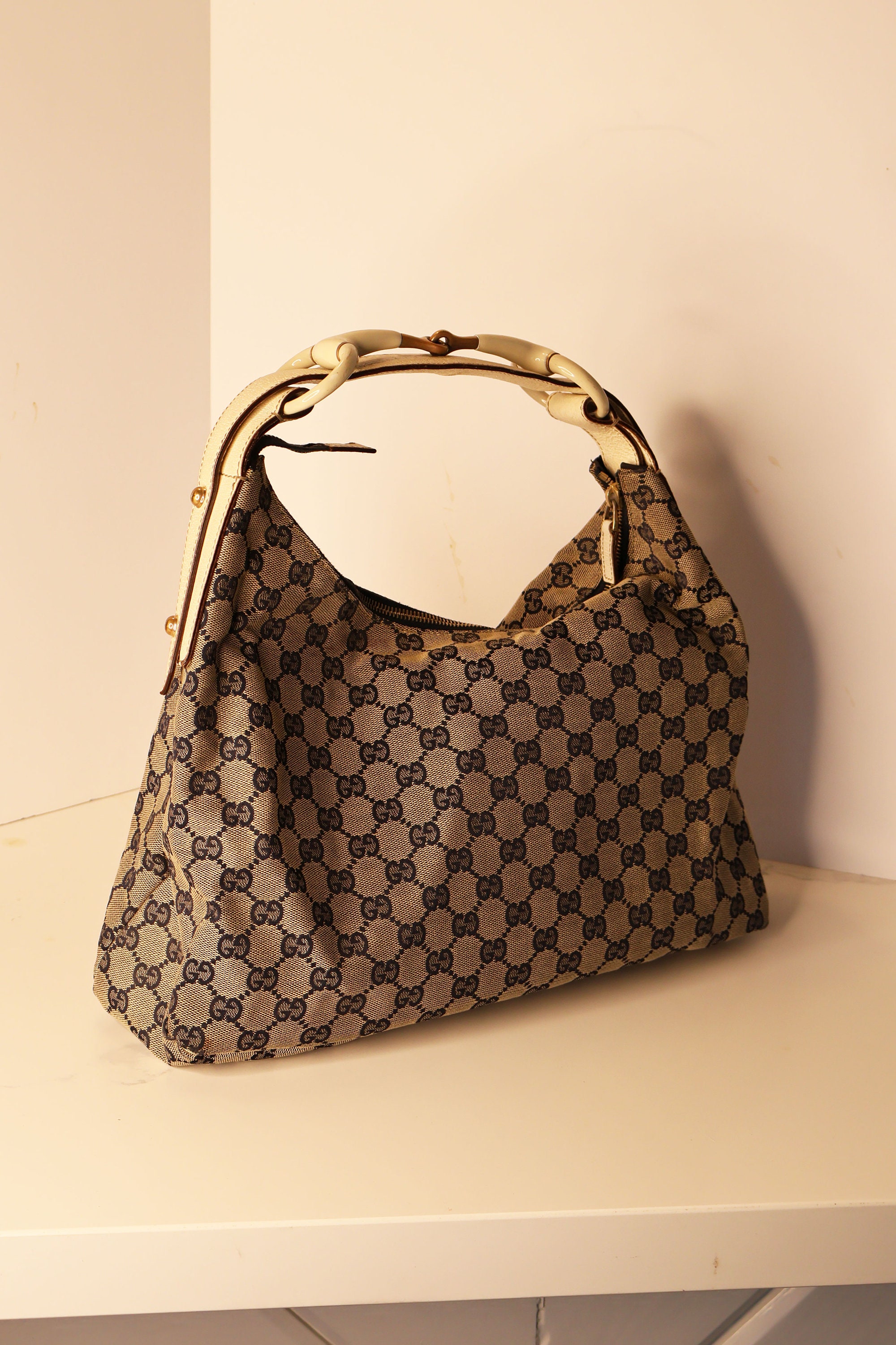 Gucci hobo handbag hotsell