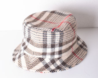 Vintage BURBERRY Haymarket Check Wool Bucket Hat Horse Nova Plaid