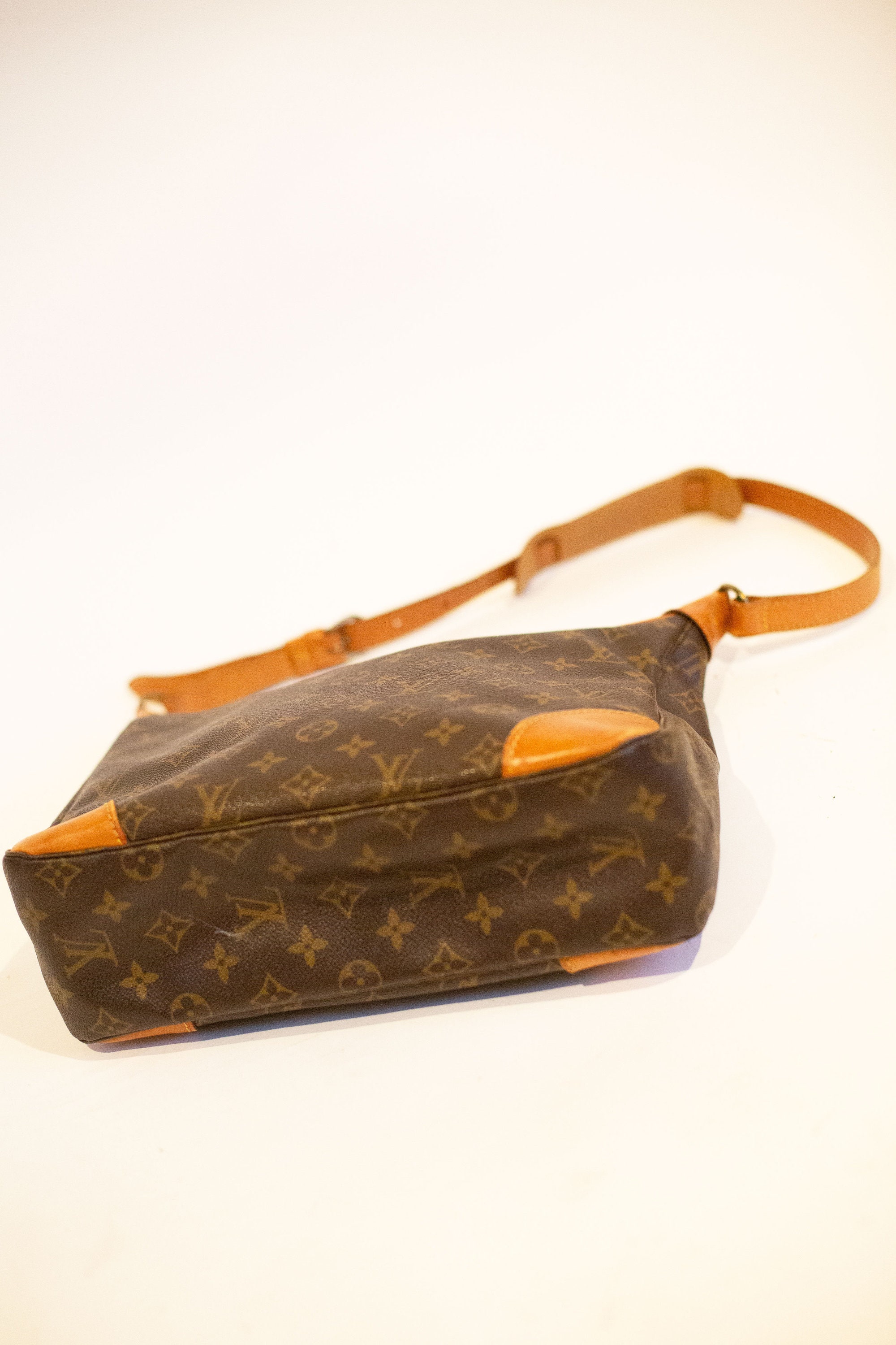 louis vuitton sologne discontinued