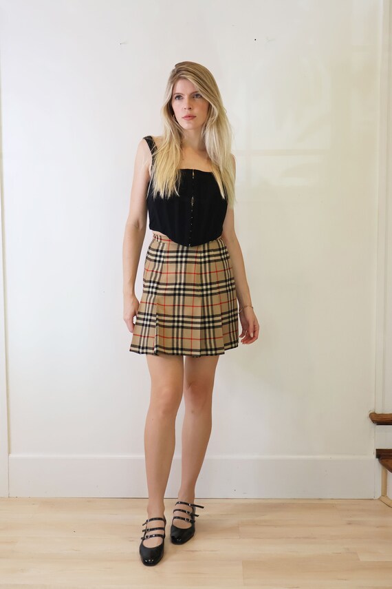 Burberry plaid mini hot sale skirt