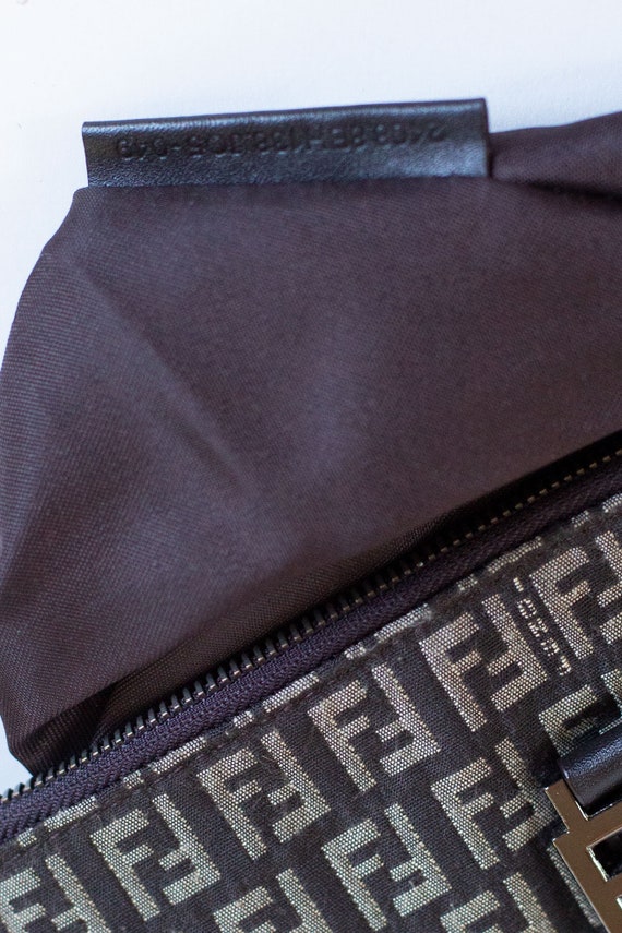 FENDI Vintage Zip Tote in Black Zucchino Canvas Medium FENDI Vintage Zip Tote in Black Zucchino Canvas Medium