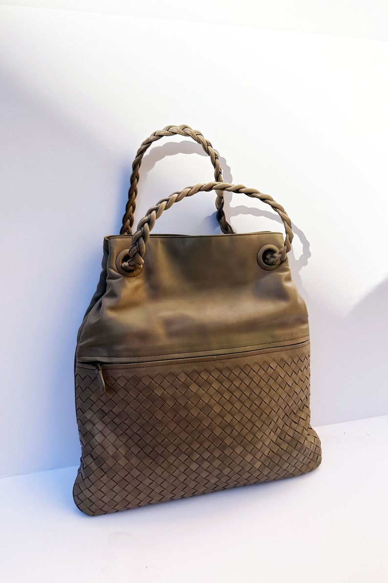 Bottega Veneta Nude Intrecciato Leather Convertible Shoulder Tote Bag with Braided Strap Woven Minimal Beige 90s image 2