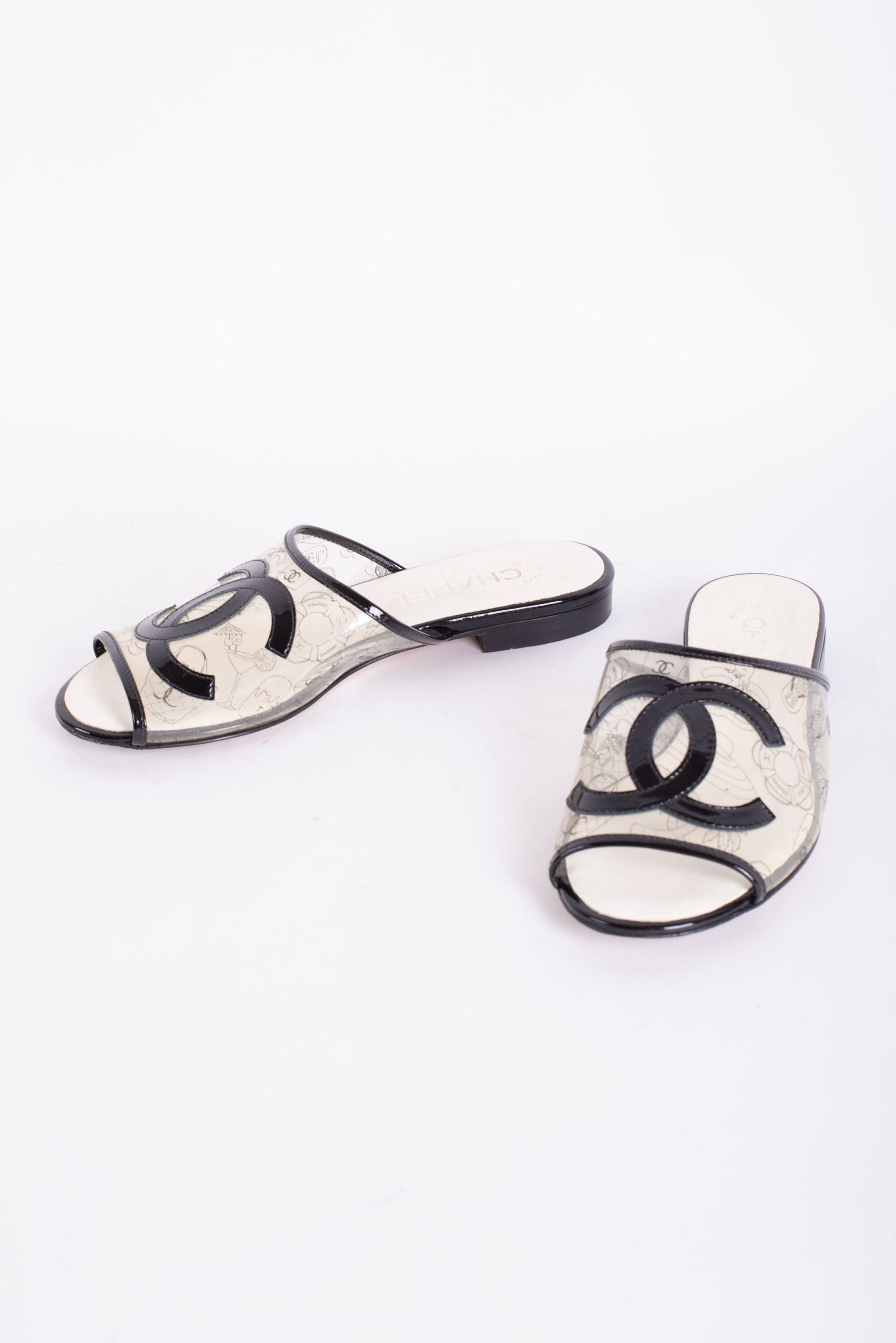 Chanel - Authenticated Sandal - Plastic Black for Women, Very Good Condition