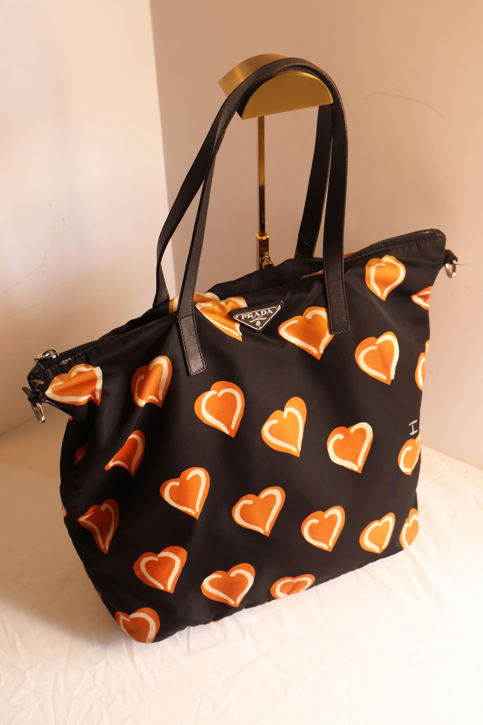 Vintage PRADA Black Nylon Tessuto Stampato Saffiano Heart Print 2