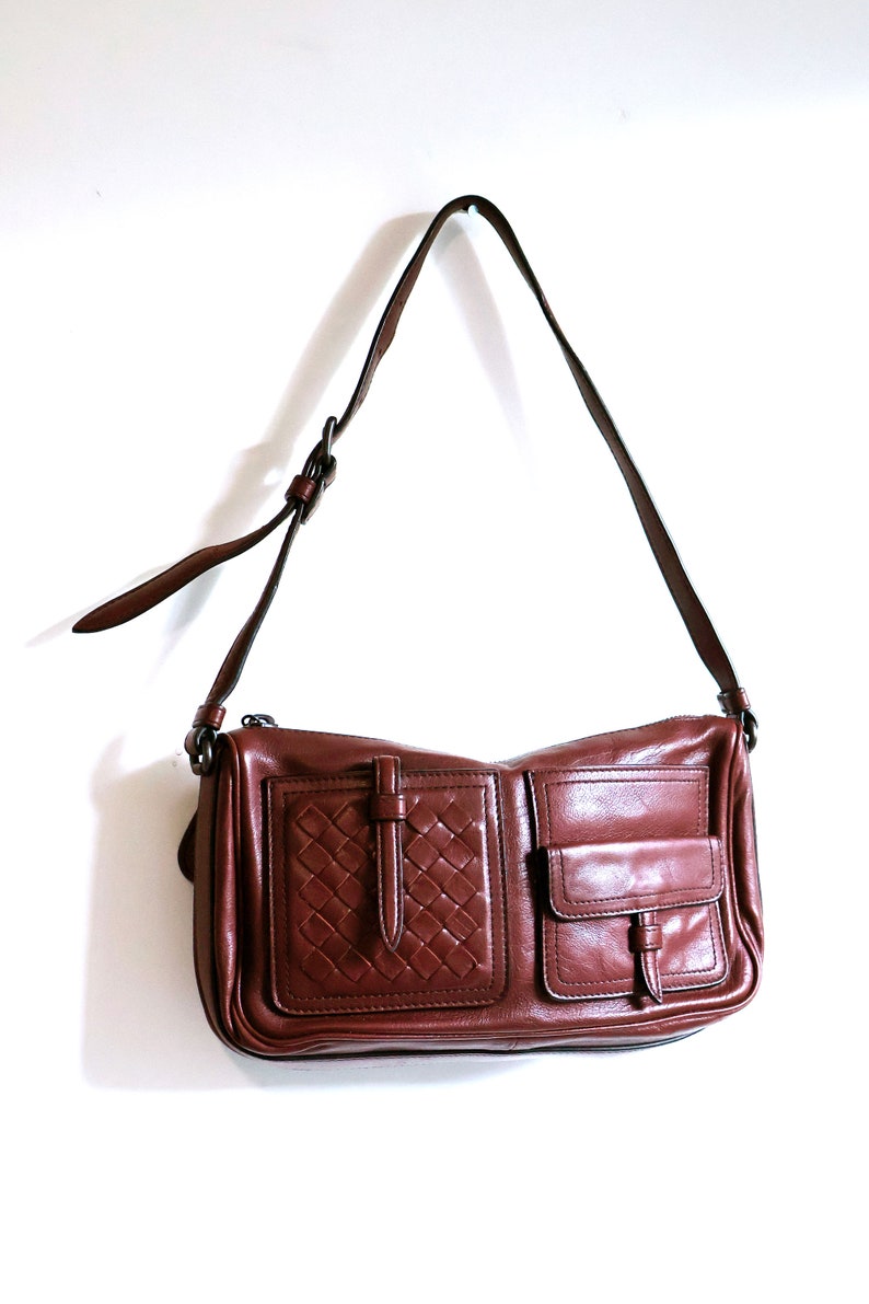 Bottega Veneta Bordeaux Leather Multi Pocket Baguette Bag with Intrecciato Pocket Detail Woven Burgundy Maroon Red 90s Y2K image 3