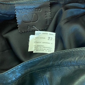 Vintage VALENTINO Laser Cut Leather Slit Detail Midi Skirt with Mesh Inlets sz 26 27 IT42 Pelle Garavani Minimal 90s Y2K image 9