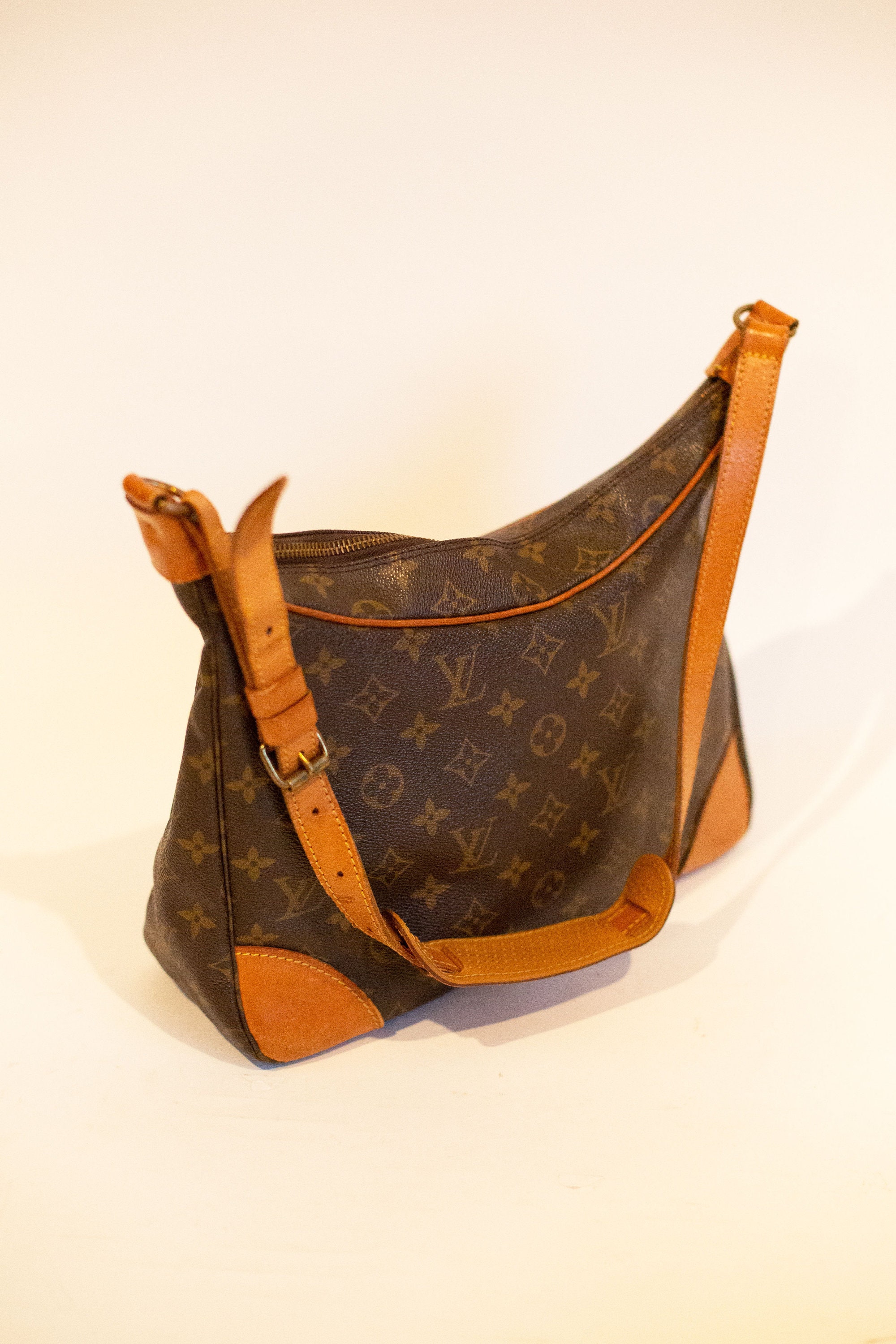 Vintage Louis Vuitton Monogram Boulogne Zip Hobo Bag LV -  Israel