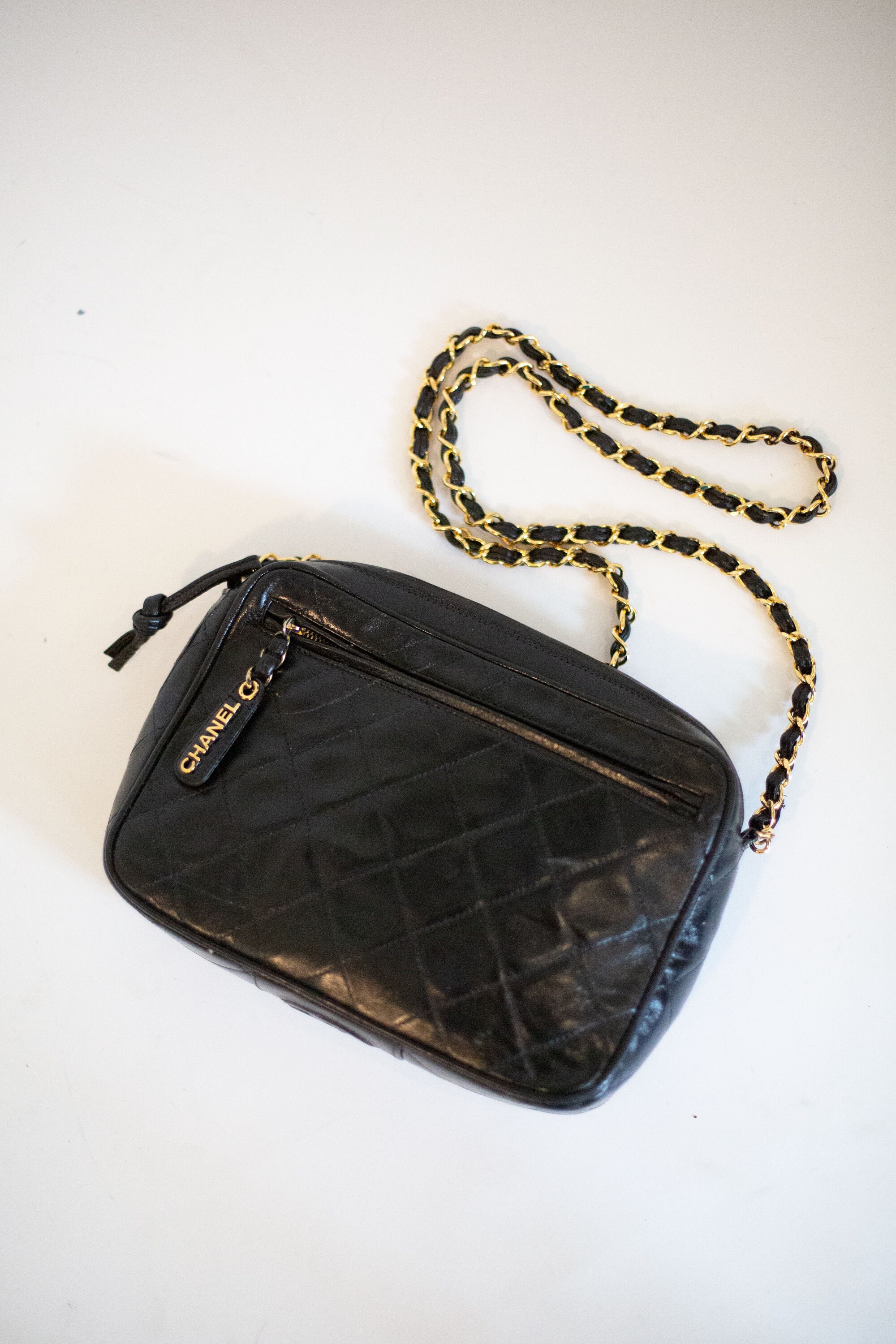 Camera leather handbag Chanel Black in Leather - 32319690