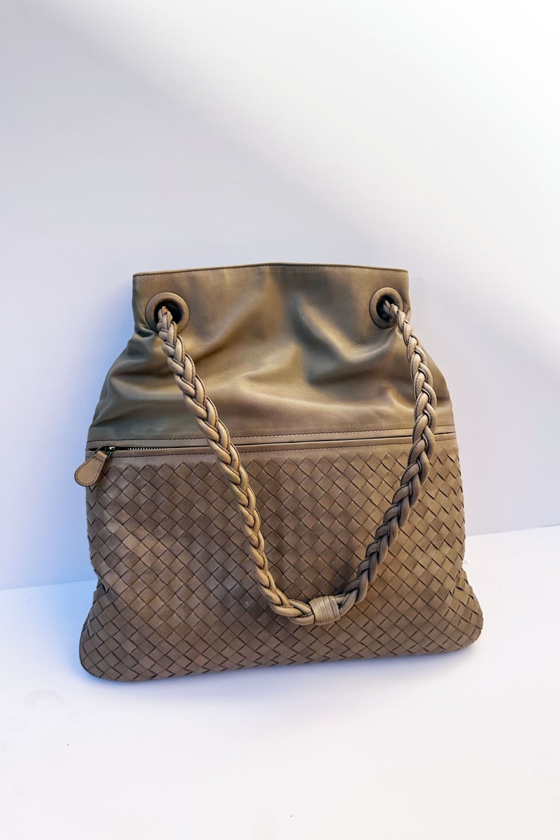 Bottega Veneta Nude Intrecciato Leather Convertible Shoulder Tote Bag with Braided Strap Woven Minimal Beige 90s image 5