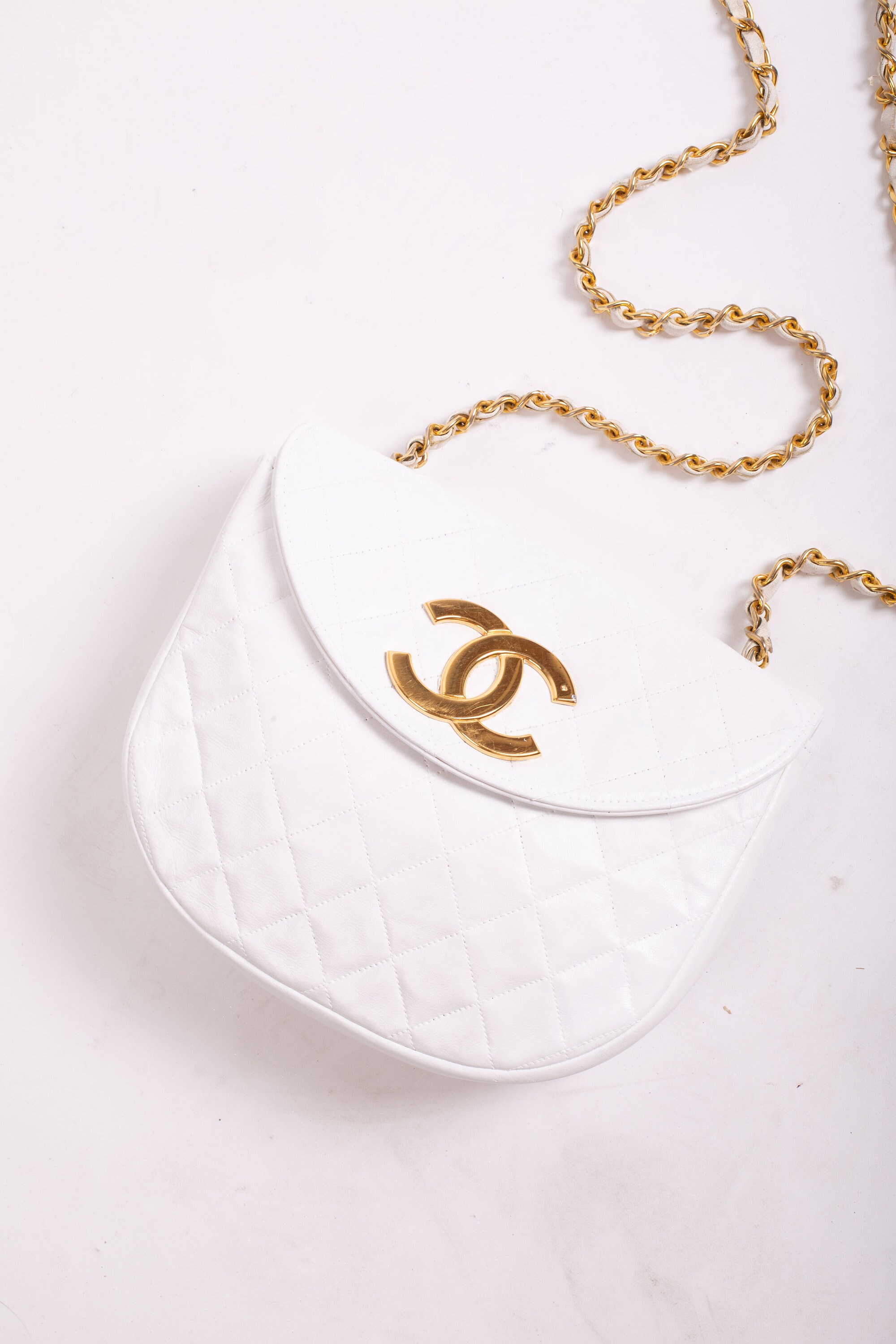 Vintage CHANEL 1989-1990 White Leather Quilted Round Half Moon