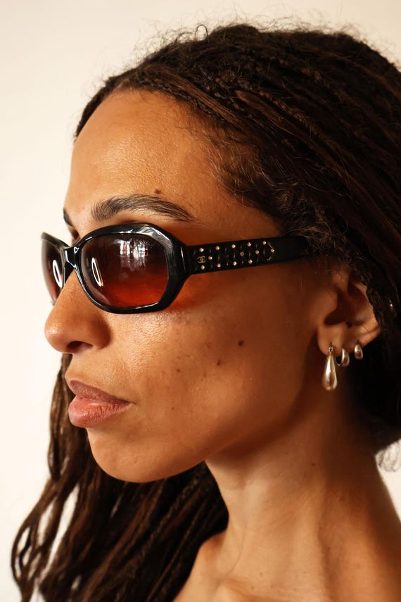 Like New?CHANEL PERFECT CONDITION SWAROVSKI CRYSTAL VINTAGE SUNGLASSES #024 Chanel Swarovski Crystal Sunglasses for Sale up to 90% Off  main image 2