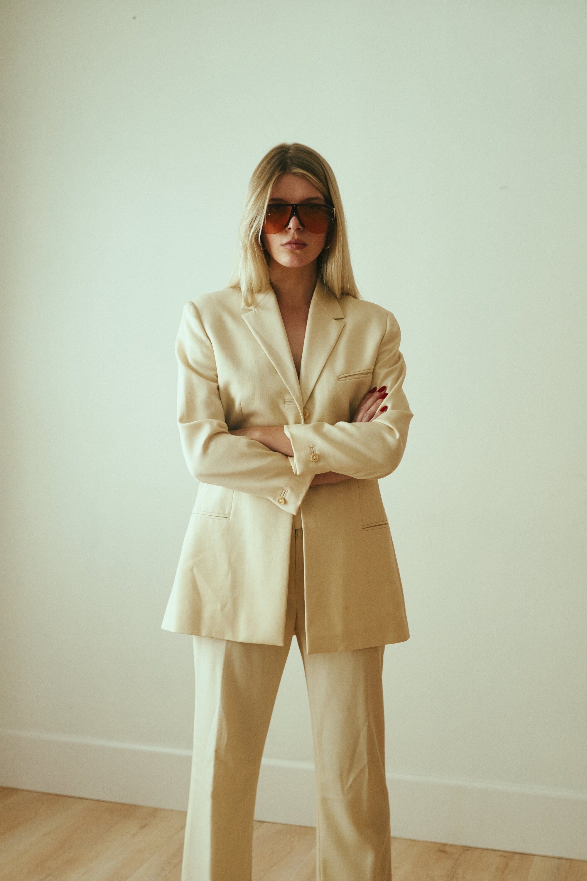 1990s Gianni Versace COUTURE Cream Silk Tailored Suit With 1990s Gianni Versace COUTURE Cream Silk Tailored Suit With