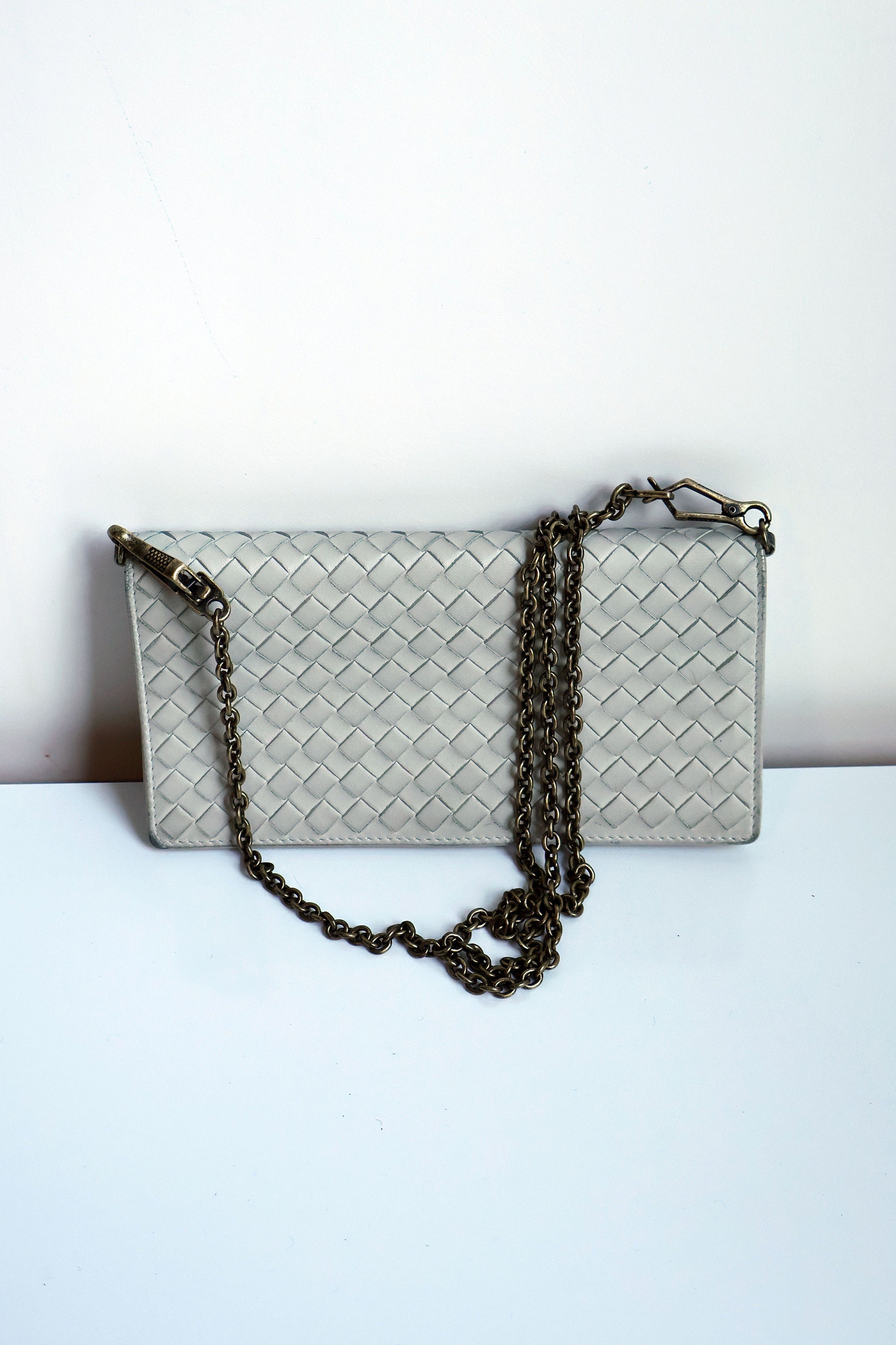 Bottega Veneta White Intrecciato Leather Wallet on Chain Bottega Veneta White Intrecciato Leather Wallet on Chain