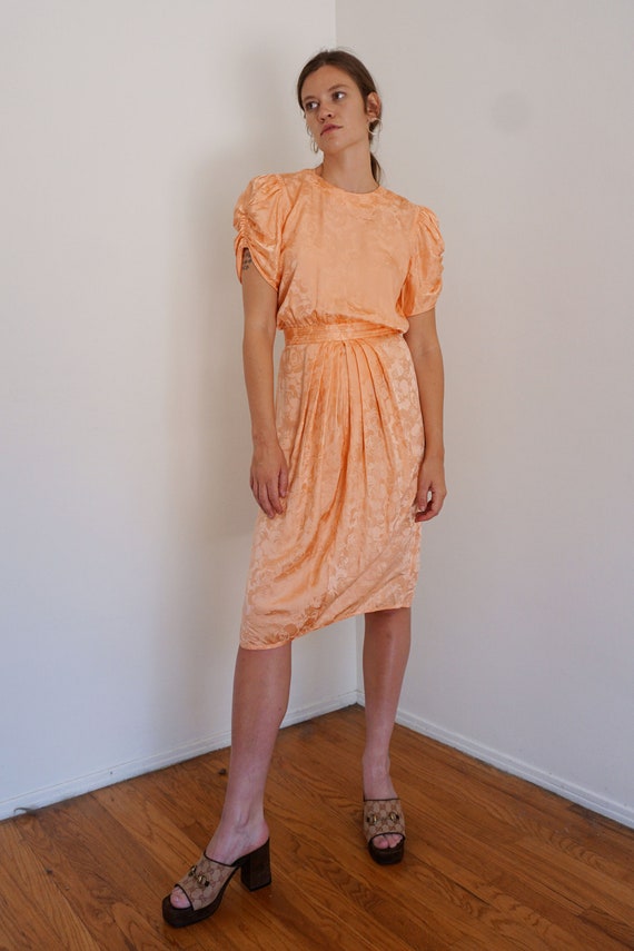 Vintage Peach Silk Rose Print Dress with Ruched Pu