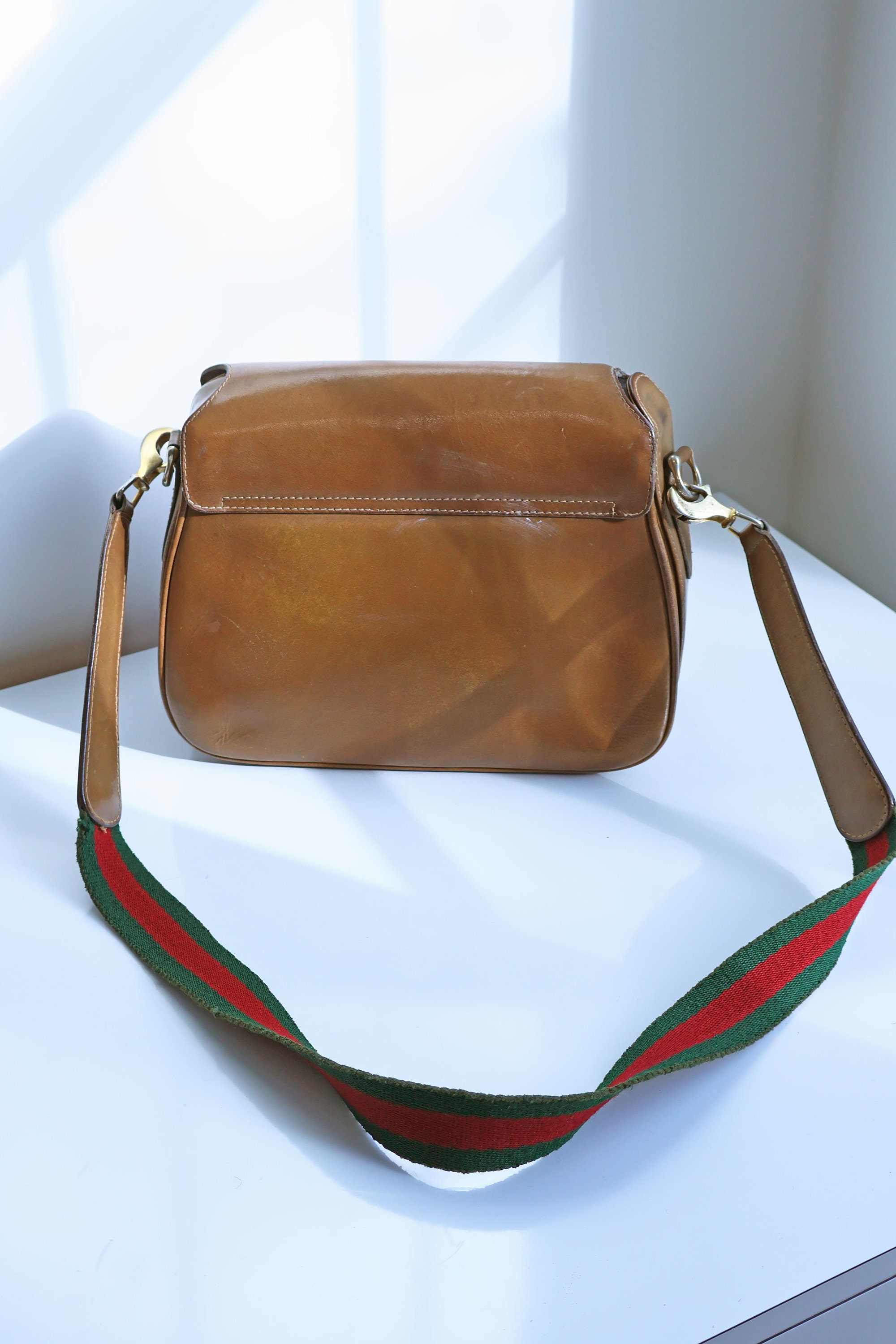 Vintage GUCCI 60s 1947 Brown Leather Bamboo Turn Lock Bag Vintage GUCCI 60s 1947 Brown Leather Bamboo Turn Lock Bag