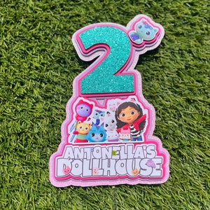 Gabby’s dollhouse cake topper