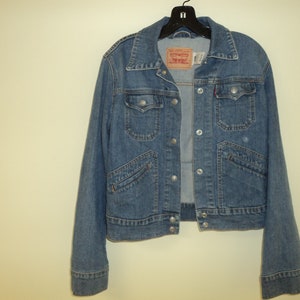 Vintage Levi Strauss Jean Jacket(size Ladies Medium)