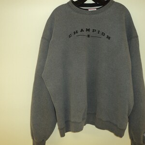 Vintage Champion Crew Neck Sweatshirt(sizeXXL)