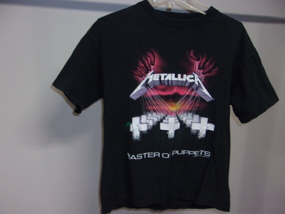 Vintage 90s Metallica Tee Shirt(size Small)
