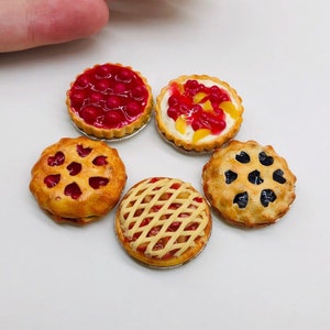 5 sztuk Miniaturowe ciasto owocowe, Miniaturowe ciasto owocowe, Miniaturowe pieczywo, Miniaturowe słodycze, Tort domek dla lalek, Lalki i miniatury, Miniaturowa biżuteria